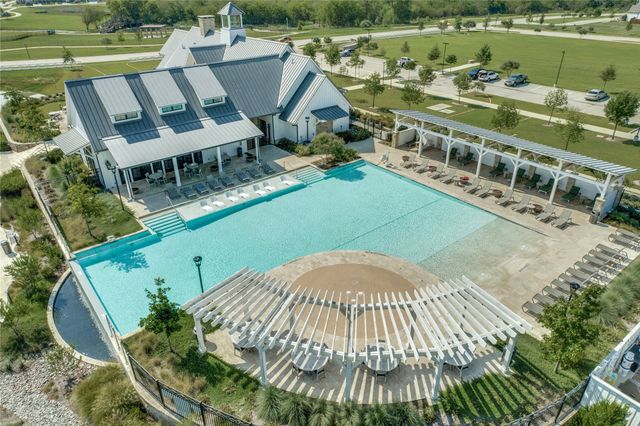4212 Clydesdale Drive, Aubrey, TX 76227