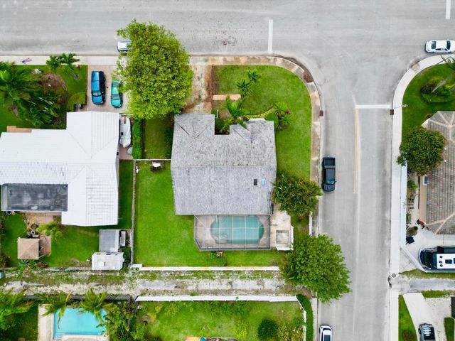 1740 22nd Avenue N, Lake Worth Beach, FL 33460
