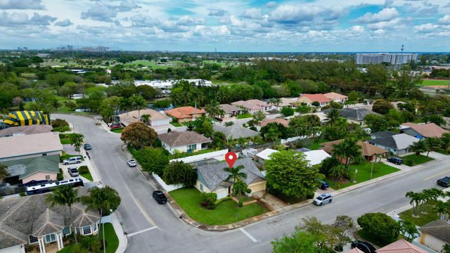 1740 22nd Avenue N, Lake Worth Beach, FL 33460
