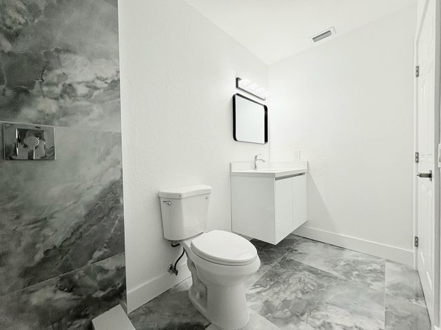 1740 22nd Avenue N, Lake Worth Beach, FL 33460