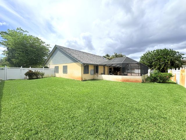 1740 22nd Avenue N, Lake Worth Beach, FL 33460