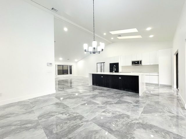 1740 22nd Avenue N, Lake Worth Beach, FL 33460