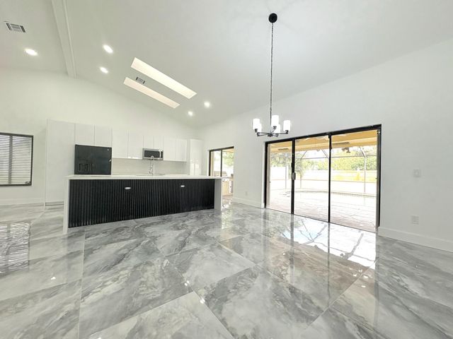 1740 22nd Avenue N, Lake Worth Beach, FL 33460