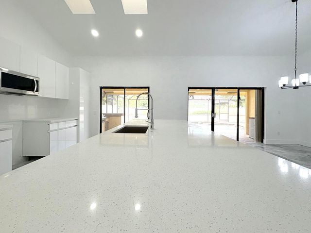 1740 22nd Avenue N, Lake Worth Beach, FL 33460