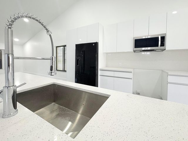 1740 22nd Avenue N, Lake Worth Beach, FL 33460