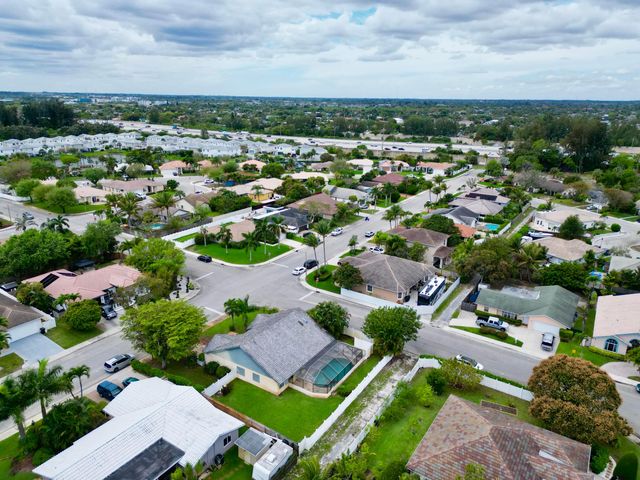 1740 22nd Avenue N, Lake Worth Beach, FL 33460