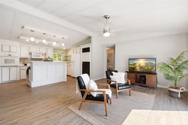 5255 Apollo Road, Langley, WA 98260