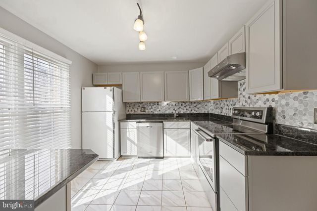7442 ADAMS PARK CT, Annandale, VA 22003