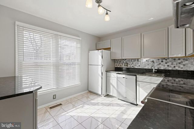 7442 ADAMS PARK CT, Annandale, VA 22003