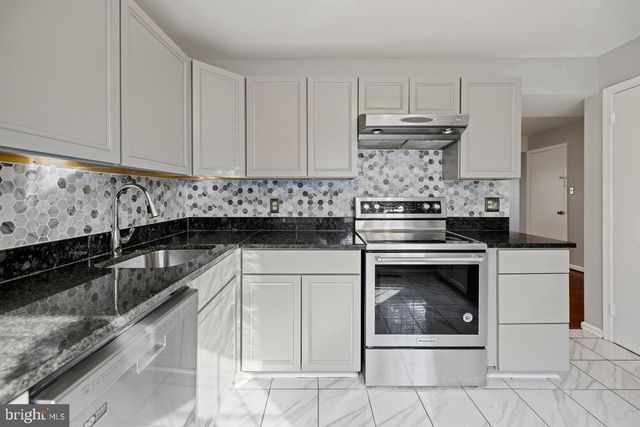 7442 ADAMS PARK CT, Annandale, VA 22003