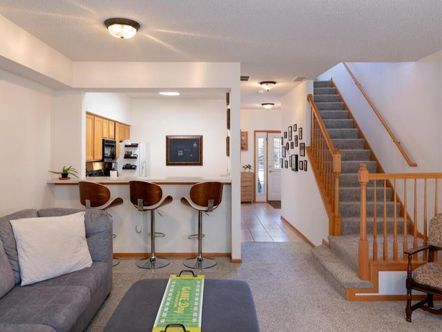 11649 Horizon Drive 405, Burnsville, MN 55337