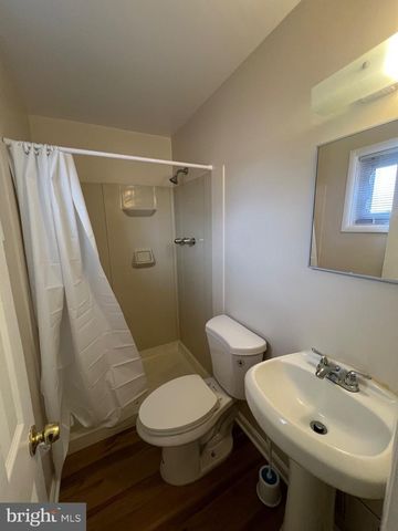 800 JEFFERSON ST NE, Washington, DC 20011