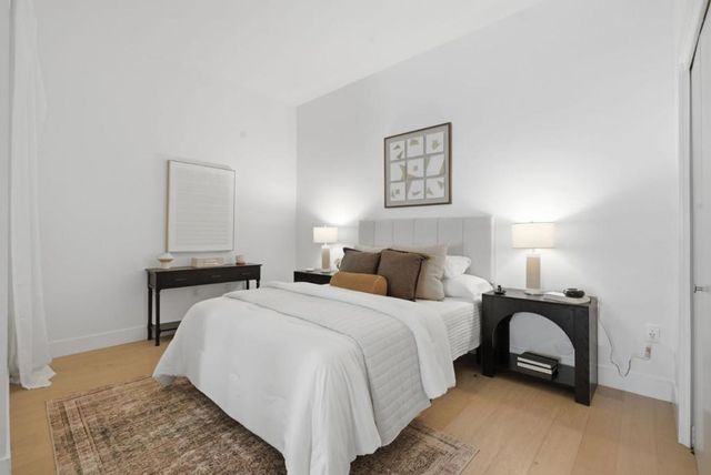 1001 46th Street 212, Emeryville, CA 94608