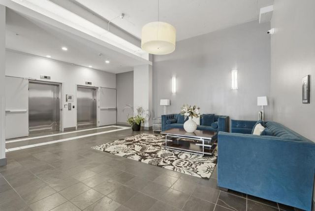 1001 46th Street 212, Emeryville, CA 94608