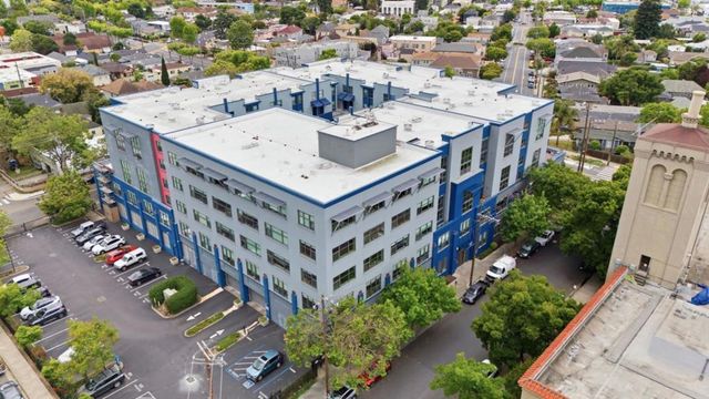 1001 46th Street 212, Emeryville, CA 94608