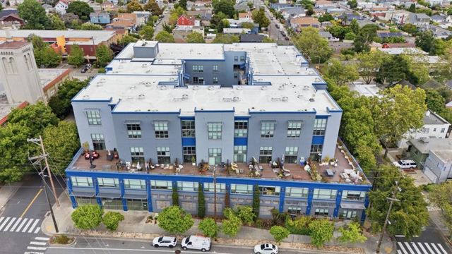 1001 46th Street 212, Emeryville, CA 94608