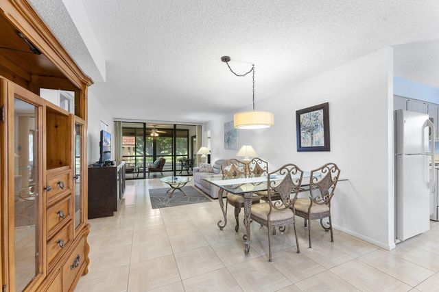 11234 Green Lake Drive 201, Boynton Beach, FL 33437