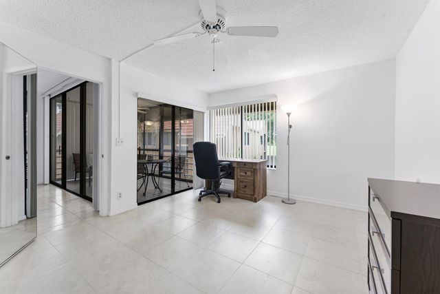 11234 Green Lake Drive 201, Boynton Beach, FL 33437