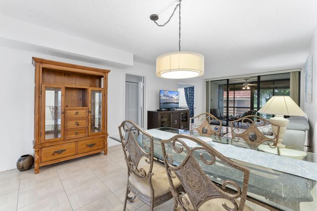 11234 Green Lake Drive 201, Boynton Beach, FL 33437