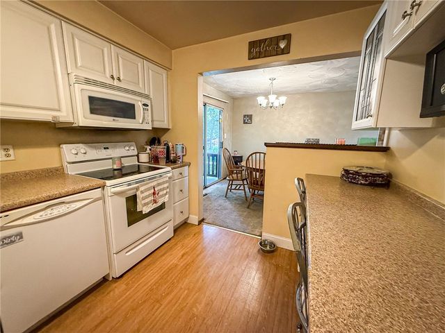 329 S Home Ave, Twp Of But Ne, PA 16001