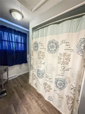 329 S Home Ave, Twp Of But Ne, PA 16001