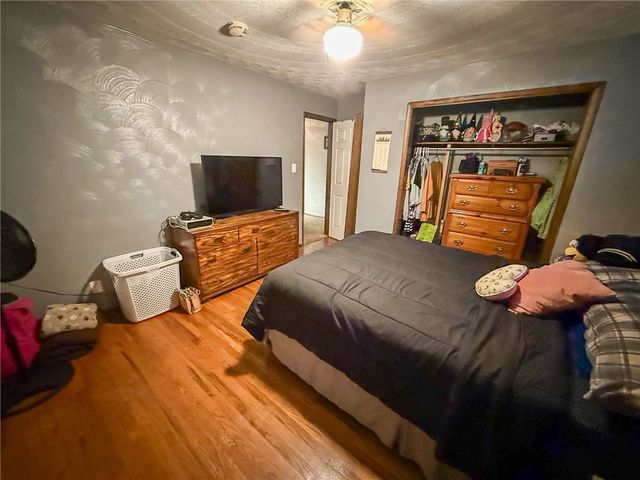 329 S Home Ave, Twp Of But Ne, PA 16001