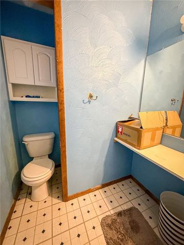 329 S Home Ave, Twp Of But Ne, PA 16001