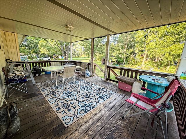 329 S Home Ave, Twp Of But Ne, PA 16001