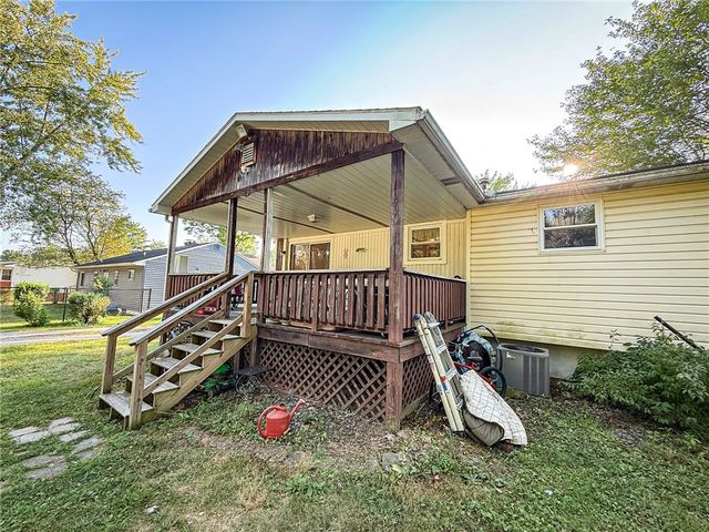 329 S Home Ave, Twp Of But Ne, PA 16001