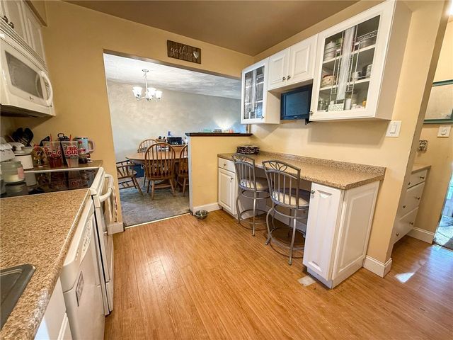 329 S Home Ave, Twp Of But Ne, PA 16001