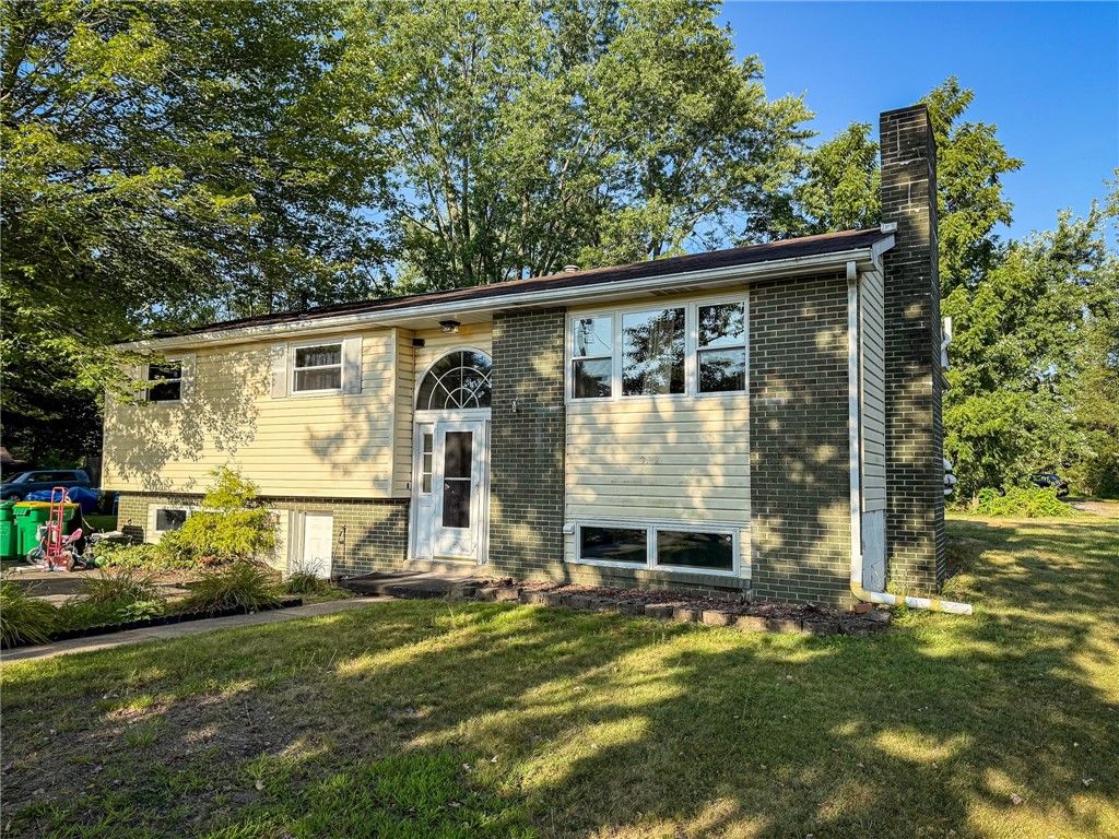 329 S Home Ave, Twp Of But Ne, PA 16001