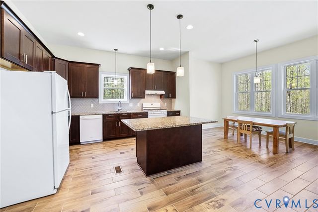 15430 River Rd, Chesterfield, VA 23838