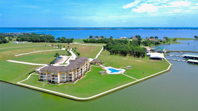 9900 Spur 294 3402, Corsicana, TX 75109