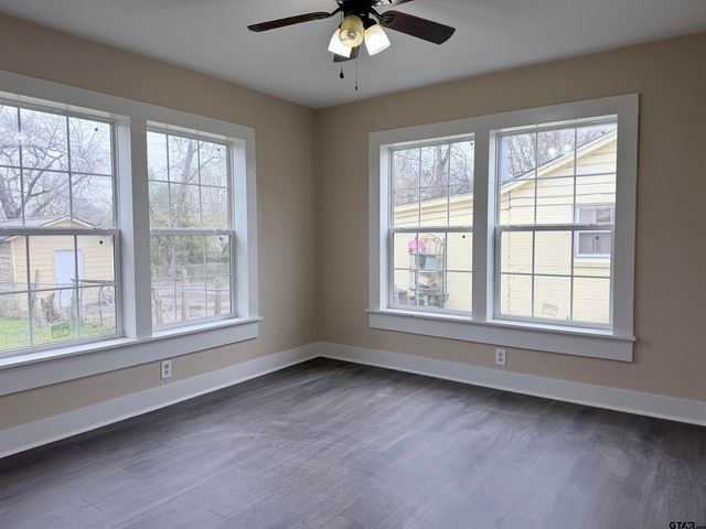 715 N Englewood, Tyler, TX 75704