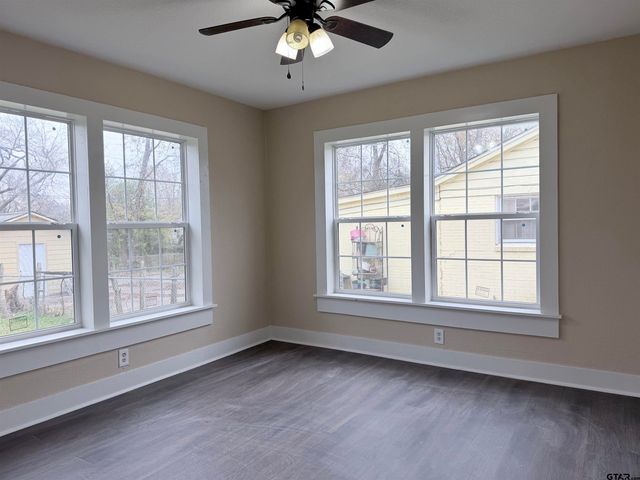 715 N Englewood, Tyler, TX 75704