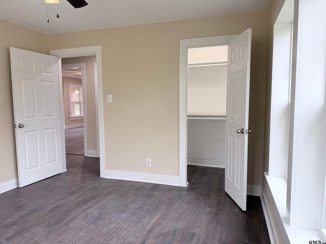 715 N Englewood, Tyler, TX 75704