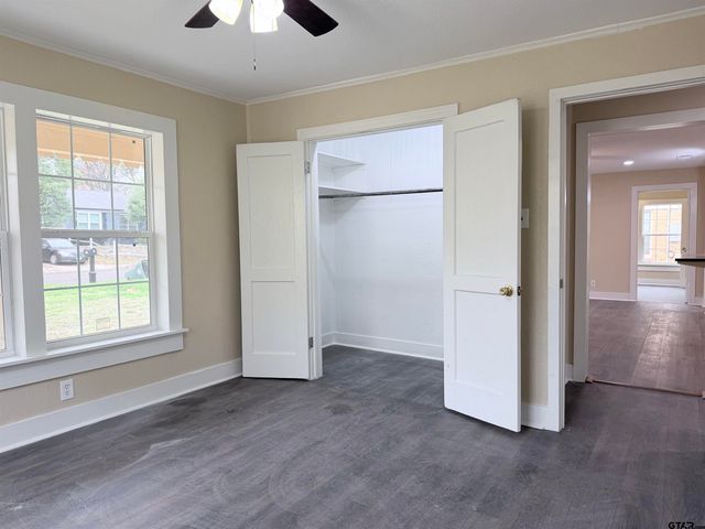 715 N Englewood, Tyler, TX 75704