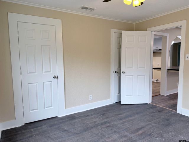 715 N Englewood, Tyler, TX 75704