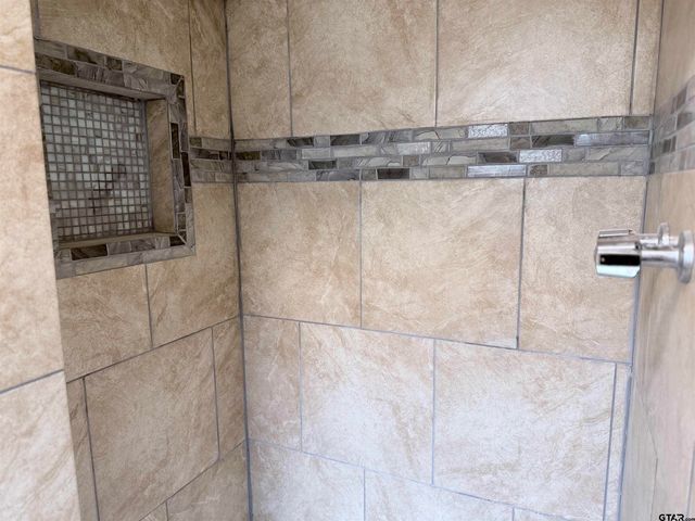 715 N Englewood, Tyler, TX 75704