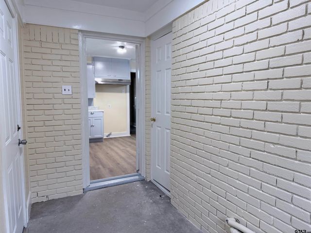 715 N Englewood, Tyler, TX 75704