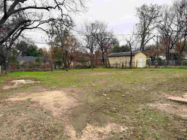 715 N Englewood, Tyler, TX 75704