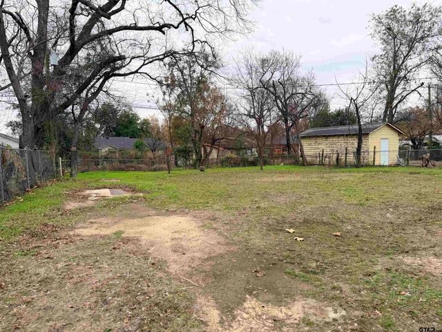 715 N Englewood, Tyler, TX 75704