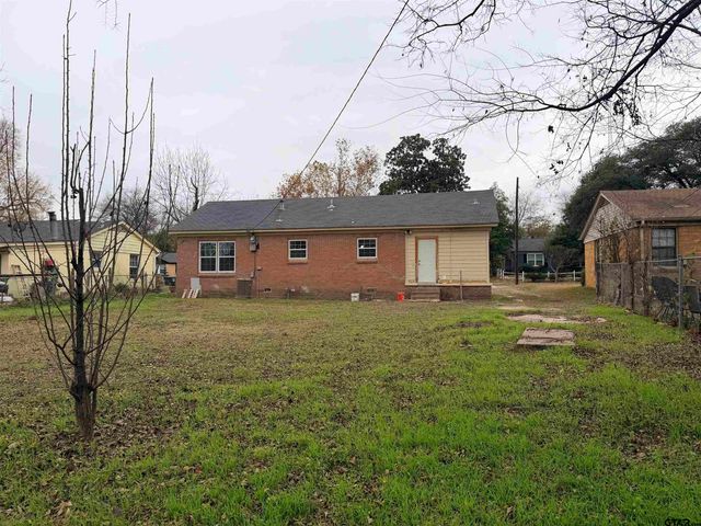 715 N Englewood, Tyler, TX 75704