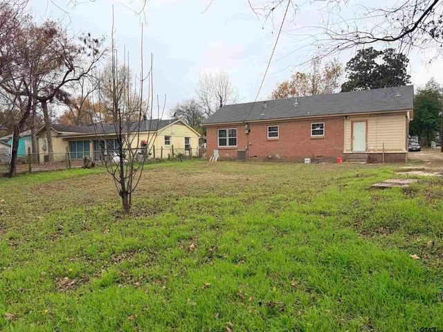 715 N Englewood, Tyler, TX 75704