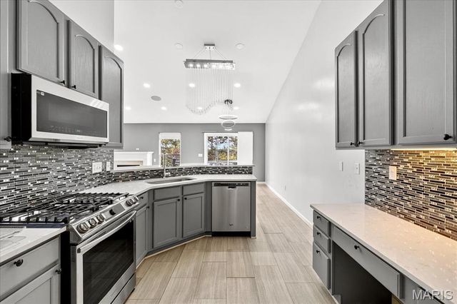 503 Fortress Court, St Charles, MO 63303