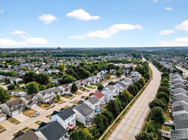 503 Fortress Court, St Charles, MO 63303