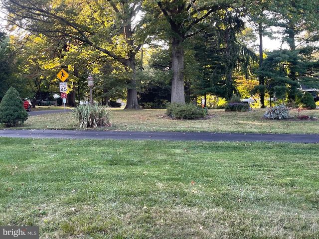 1 PENARTH DR, Wilmington, DE 19803