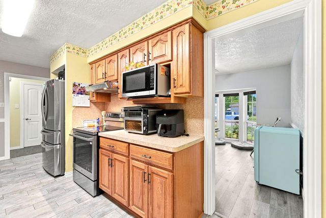 8407 Bandridge Road, La Porte, TX 77571
