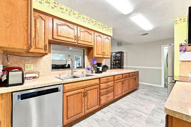 8407 Bandridge Road, La Porte, TX 77571