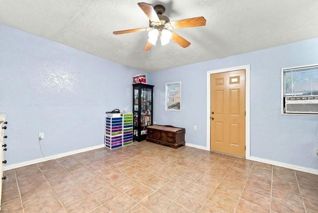 8407 Bandridge Road, La Porte, TX 77571